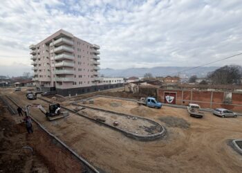 Napreduju radovi na izgradnji nove saobraćajnice i parkinga u ulici 126. Ilijaške brigade (FOTO)
