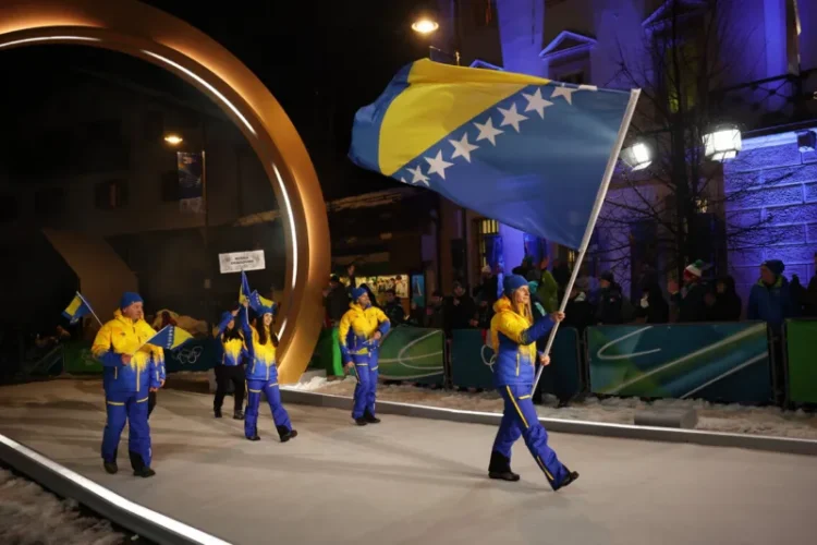 Elvedina Muzaferija ponosno prodefilovala sa zastavom BiH na otvaranju Zimskih olimpijskih igara