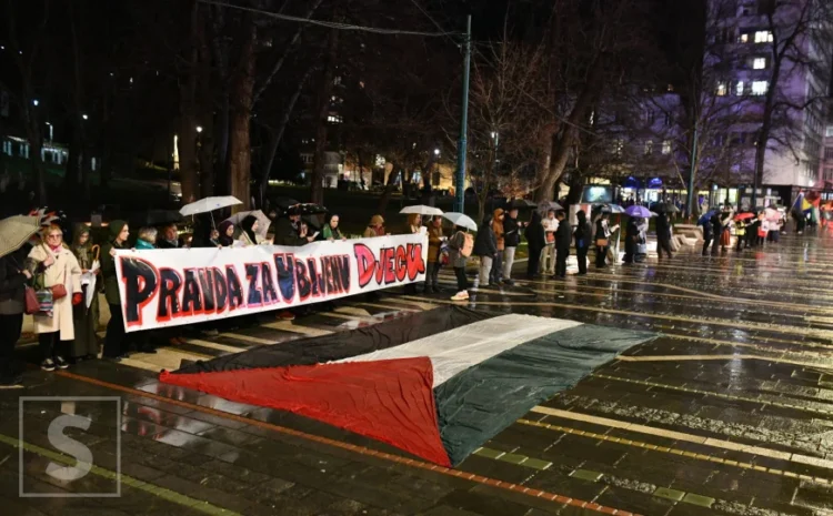 Kolektivno sjećanje: Građani čitali imena ubijene djece Sarajeva i Gaze