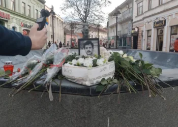 Brčko se oprostilo od Erdoana Morankića: Suze i tuga na Trgu mladih