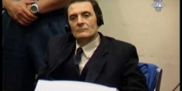 Osuđen za zločine u Foči: Dragoljub Kunarac izručen BiH, čeka ga novo suđenje