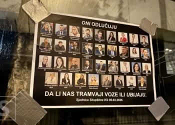 U Sarajevu se pojavili plakati: “Oni odlučuju – da li nas tramvaji voze ili ubijaju”