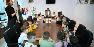 Mališani iz Vrtića „Ilijaš“ u posjeti načelniku: Djeca su srce i budućnost naše općine (FOTO)