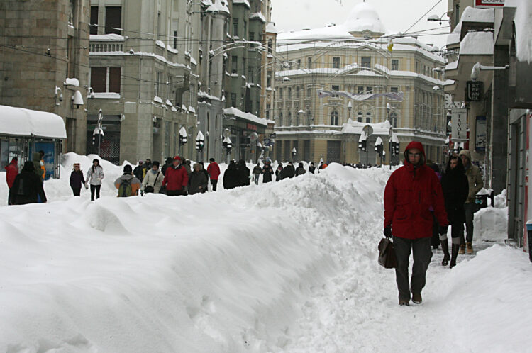 Na današnji dan Sarajevo je okovao snijeg koji se mjerio u metrima, sjećate li se februara 2012. godine?