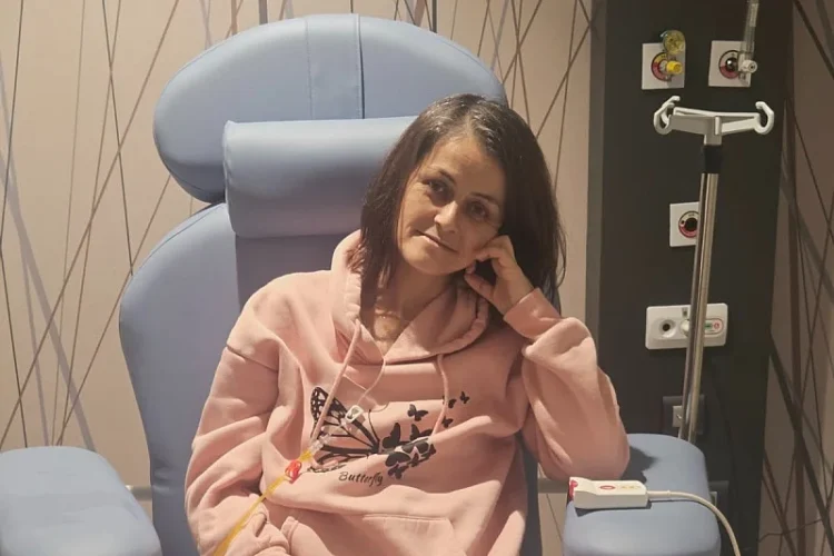 Dženana Muratović, majka dva dječaka boluje od zloćudnog karcinoma s metastazama: Potrebna joj je pomoć bh. građana