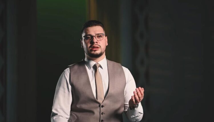 Nova ilahija Alija Gljive „Nisi sama“ emotivna posveta majci i njenoj dovi (VIDEO)