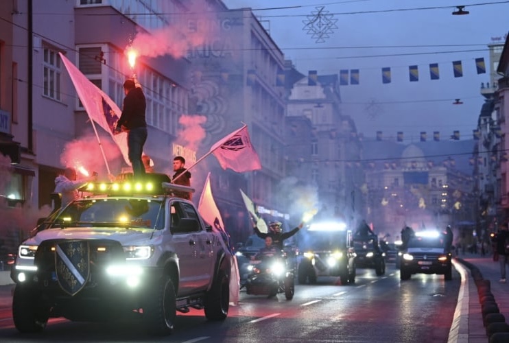 Bosno i Hercegovino, naša domovino: Defile povodom 1. marta oduševio građane Sarajeva