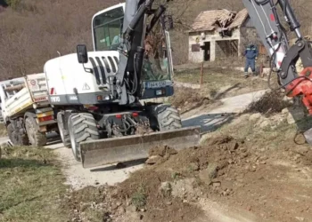 Počeli radovi na čišćenju kanala i bankina u Solakovićima