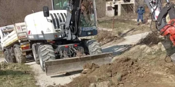 Počeli radovi na čišćenju kanala i bankina u Solakovićima