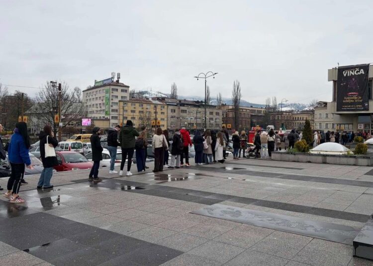 Redovi za karte već prvi dan: Dino Merlin ponovo puni Koševo