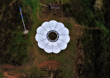 Akcija čišćenja „Cvijeta Srebrenice“ na Karašnici – mladi u službi očuvanja sjećanja i prirode
