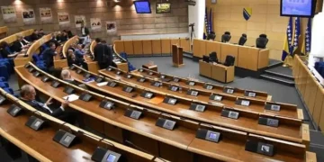 Brže do radnih dozvola: Usvojen Zakon o zapošljavanju stranaca