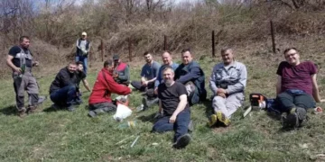 U toku akcija čišćenja mezarja u Bioči: Mještani zajednički uređuju prostor od posebnog značaja