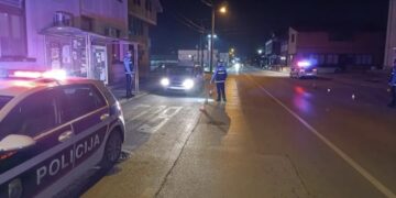 Drama u Ilijašu: Uhapšen 28-godišnjak nakon što je automobilom zgazio pješaka u namjeri da ga ubije