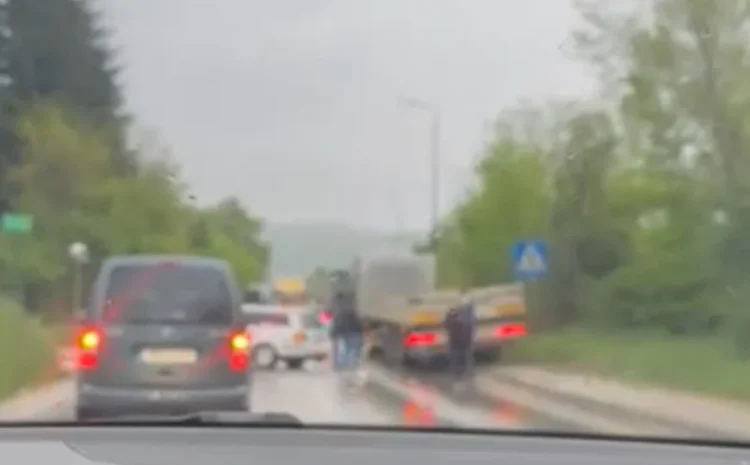 Saobraćajna nesreća u Semizovcu: Velike gužve na ulazu u Sarajevo