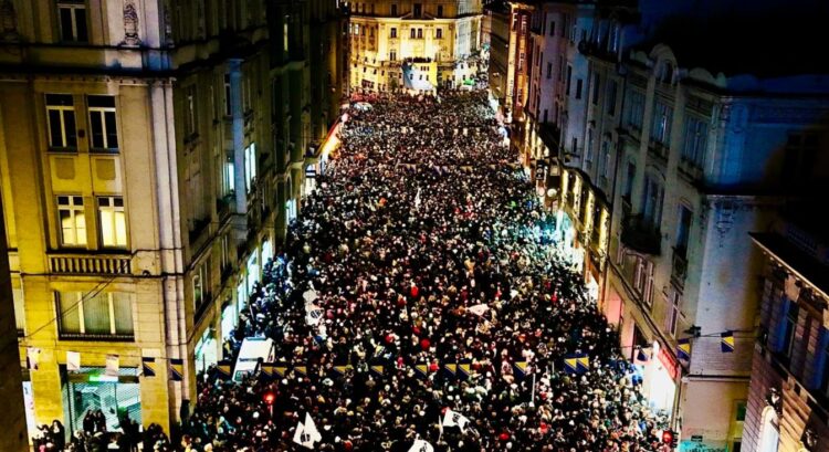 Sarajevo je sinoć izgledalo veličanstveno, desetine hiljada ljudi na slavlju s nogometašima BiH