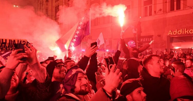 Sarajevo je sinoć izgledalo veličanstveno, desetine hiljada ljudi na slavlju s nogometašima BiH