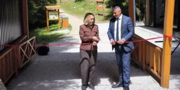 Ministrica Pozder otvorila novi paviljon sa speleopostavkom na Bijambarama