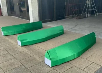 Tuzla: Obavljen ispraćaj tabuta civilnih žrtava iz Bratunca, dženaza 12. maja u Veljacima