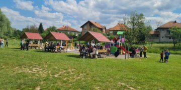 Mektebski porodični dan okupio veliki broj djece i roditelja u Donjoj Luci