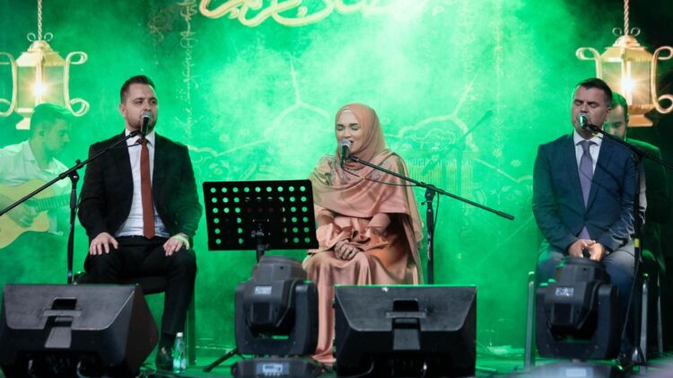 Građani Vogošće uživali u izvedbama Šejme, Zejda i hafiza Aziza Alilija
