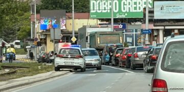 Auto udarilo dijete u Vogošći: Velike gužve u saobraćaju