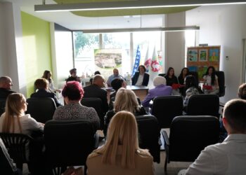 U Ilijašu promovisana nova knjiga Admira Džanke „Koje je boje vuk“