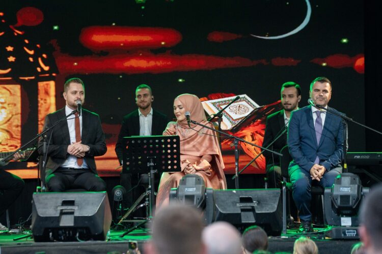 Građani Vogošće uživali u izvedbama Šejme, Zejda i hafiza Aziza Alilija