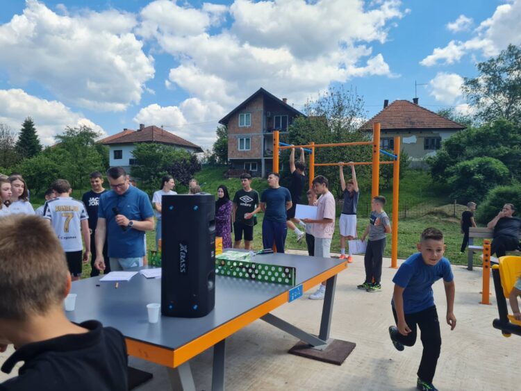 Mektebski porodični dan okupio veliki broj djece i roditelja u Donjoj Luci