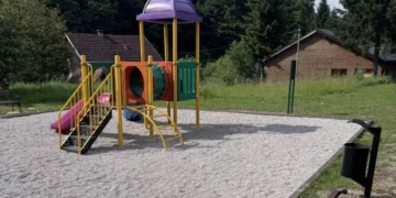 U Vogošći okončani radovi na rekonstrukciji dječijeg igrališta Gora