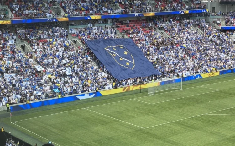 Najemotivniji trenutak: Više od 20.000 bh. navijača pjevalo “Ljiljane” na stadionu