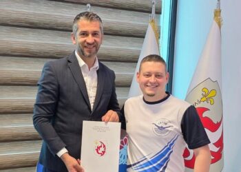 Načelnik Amar Dovadžija upriličio prijem za paraplivača Amara Gurdića nakon osvajanja šest medalja u Podgorici