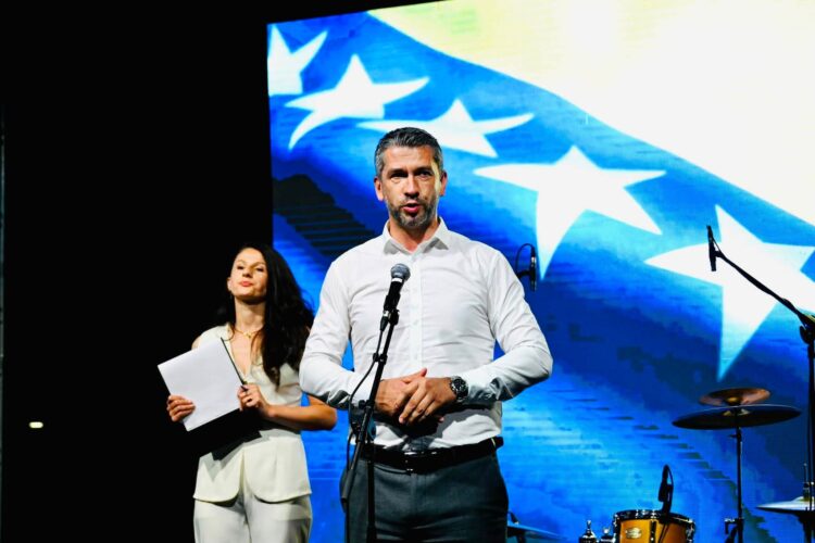 Spektakularnim koncertom Eldina Huseinbegovića svečano otvoreni „Ilijaški dani 2026“ (FOTO)