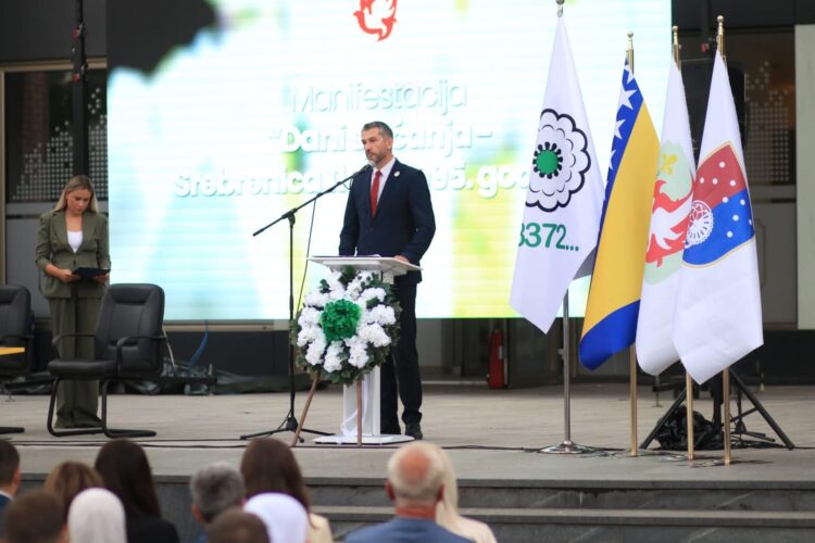 Dani sjećanja – Srebrenica 11. juli 1995. godine: Akademijom u Ilijašu odata počast žrtvama genocida u Srebrenici