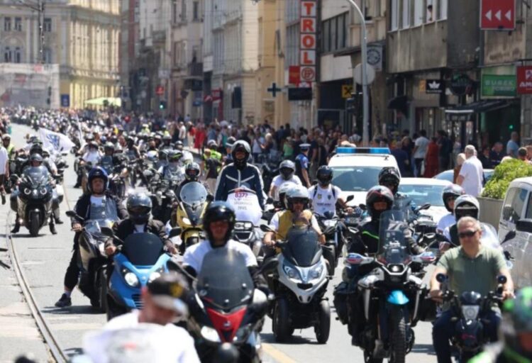 Nepregledna kolona na putu ka Srebrenici: Moto maraton “Da se nikad ne zaboravi i ne ponovi” prošao kroz Sarajevo