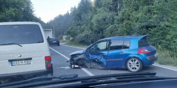 Saobraćajna nesreća kod Srednjeg: Jedna osoba prevezena u bolnicu, saobraćaj se odvija otežano