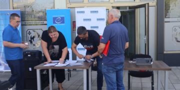 U Ilijašu predstavljene nove izborne tehnologije: Građani mogu isprobati novi sistem glasanja