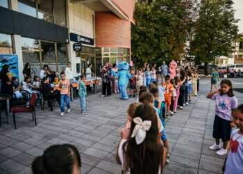 Sajam dobrote počeo u Ilijašu: Građani podržali humanitarnu akciju za onkološke pacijente (FOTO)