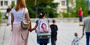 Danas je počela nova školska godina, učenici se vraćaju u školske klupe