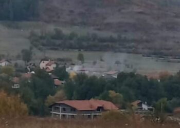 Požar u Vrboviku lokalizovan: Vatrogasci iz Breze i Ilijaša intervenisali