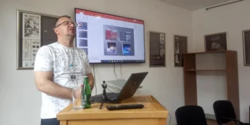 Elvir Čutura iz Ilijaša razvija višematični sistem pčelarenja i istražuje domaću kranjsku pčelu