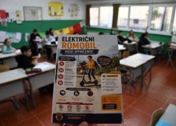 Rad policije u zajednici: Važnost sigurnog korištenja električnih romobila