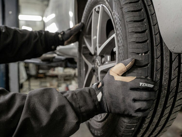 Zimska oprema obavezna od 1. novembra: Koliko će vozače koštati priprema automobila?